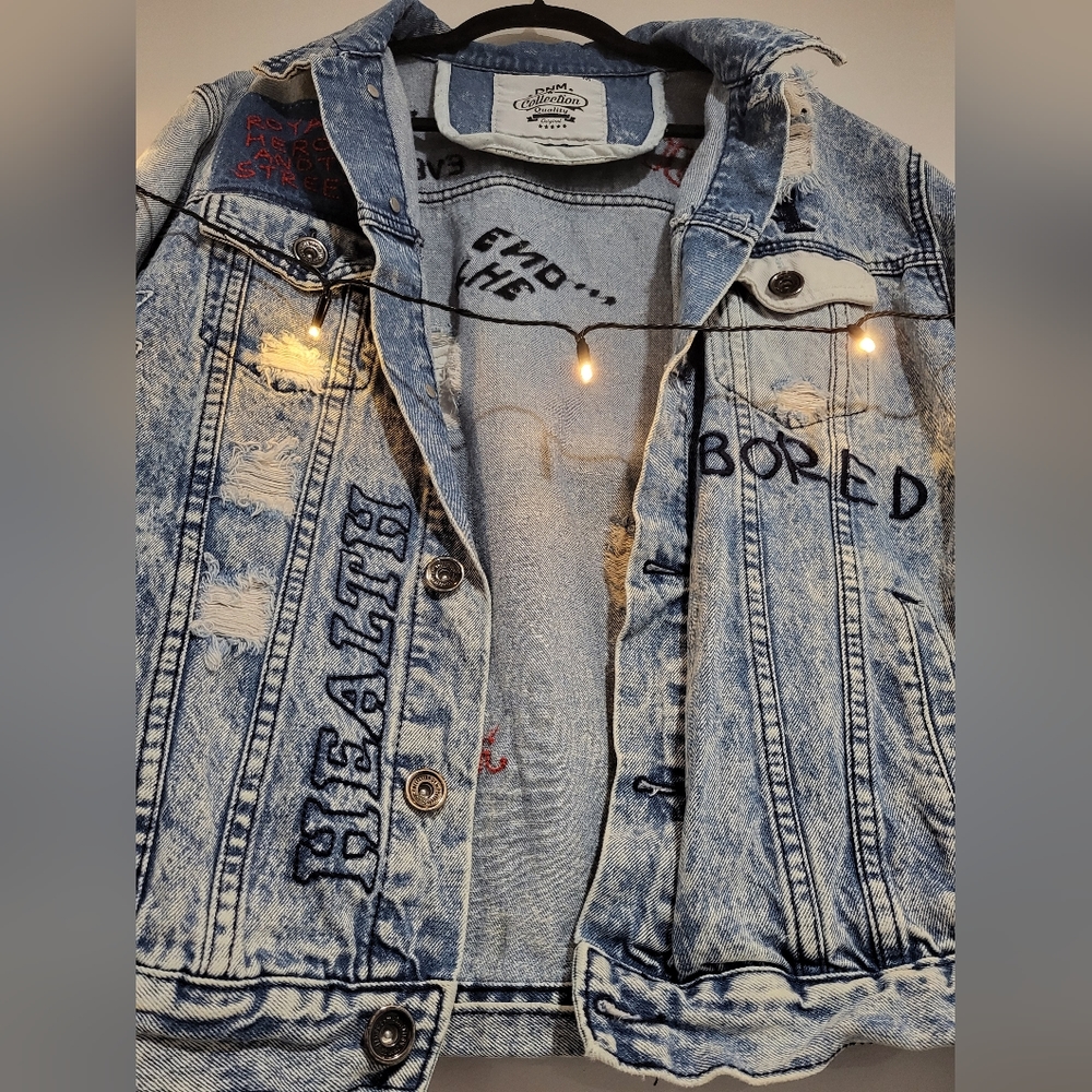 DNM Collection Medium Distressed Embroidered Reworked Denim Jacket - Picture 8 of 16